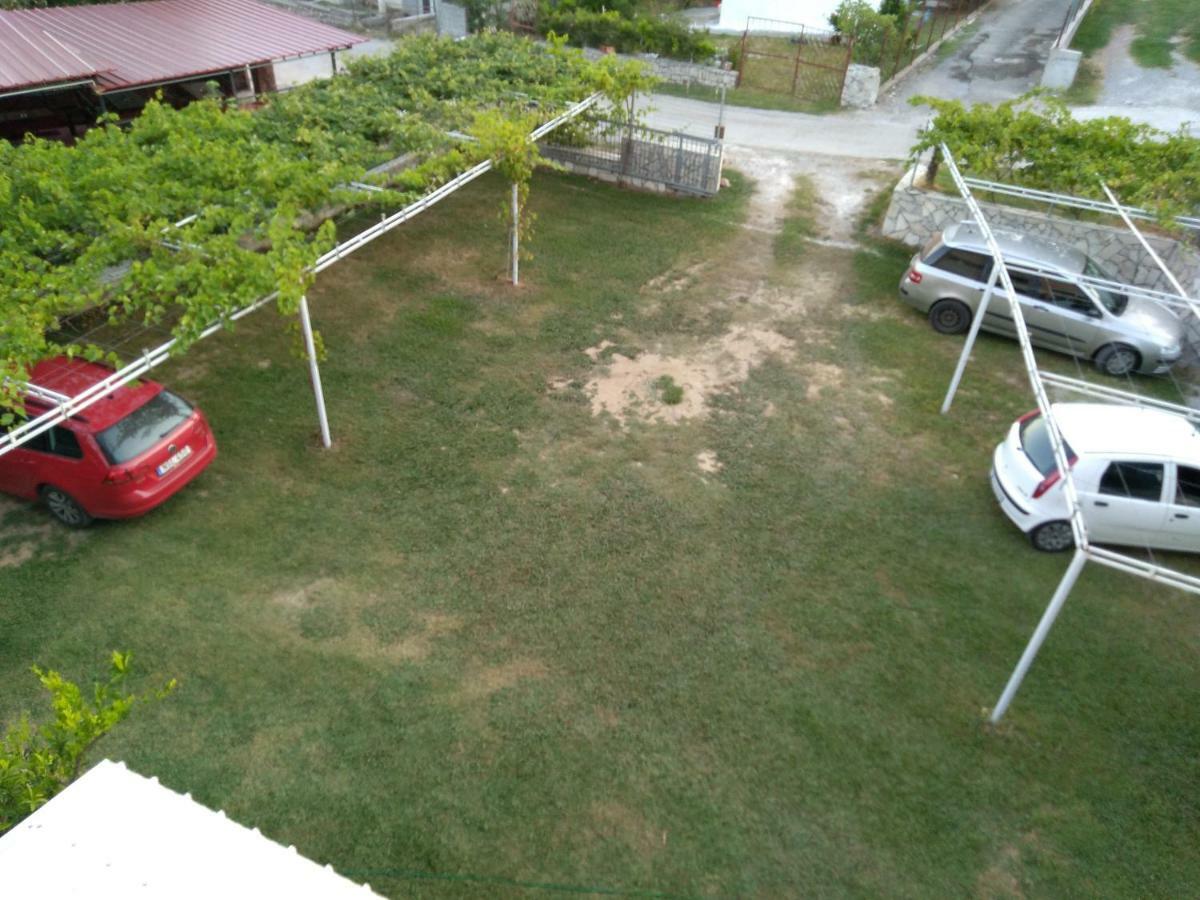 Apartments Music Sutomore Bagian luar foto