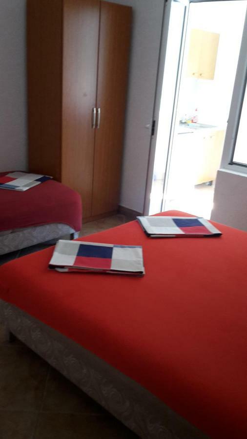 Apartments Music Sutomore Bagian luar foto