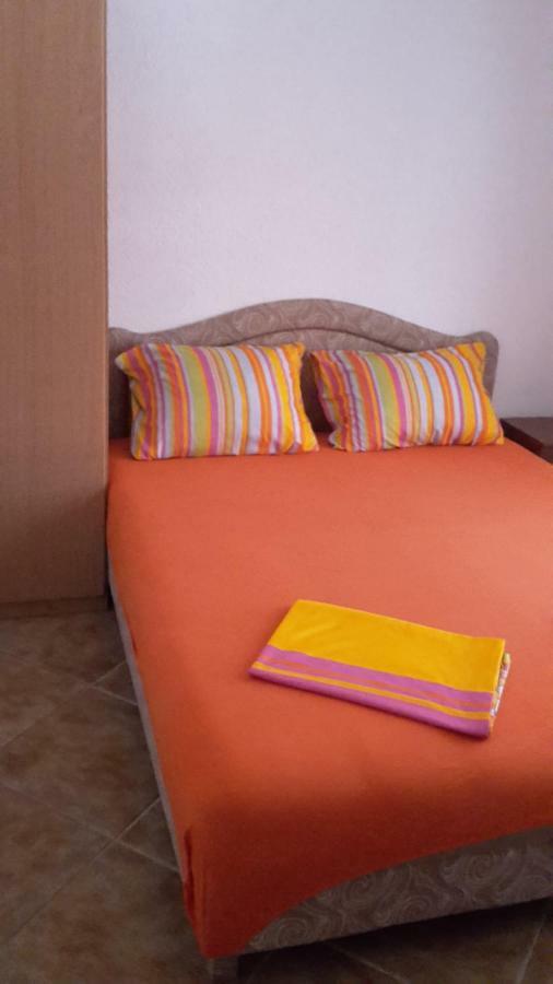 Apartments Music Sutomore Bagian luar foto