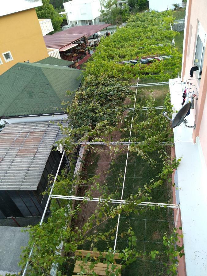 Apartments Music Sutomore Bagian luar foto