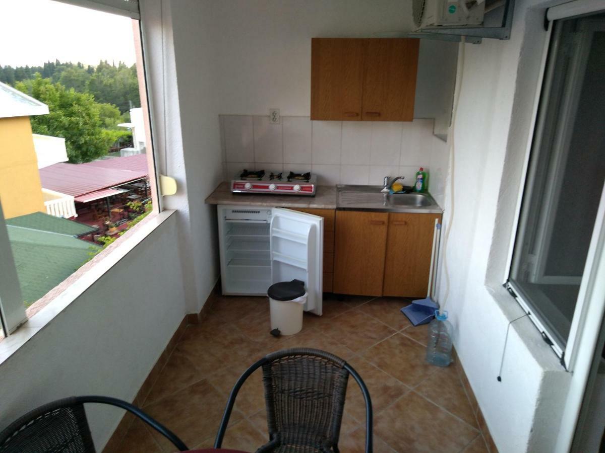 Apartments Music Sutomore Bagian luar foto