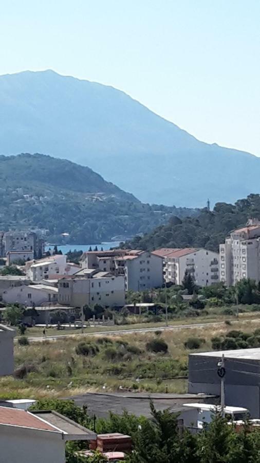 Apartments Music Sutomore Bagian luar foto