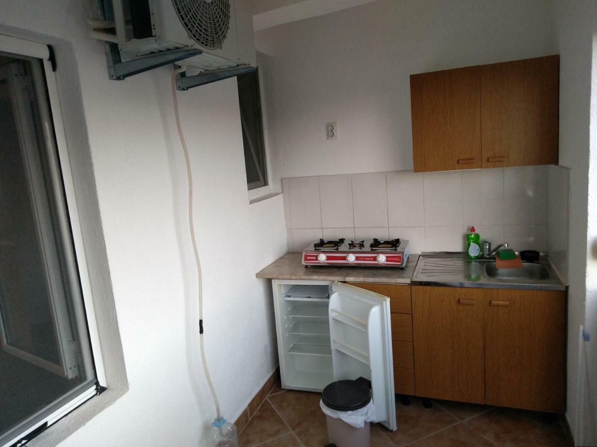 Apartments Music Sutomore Bagian luar foto