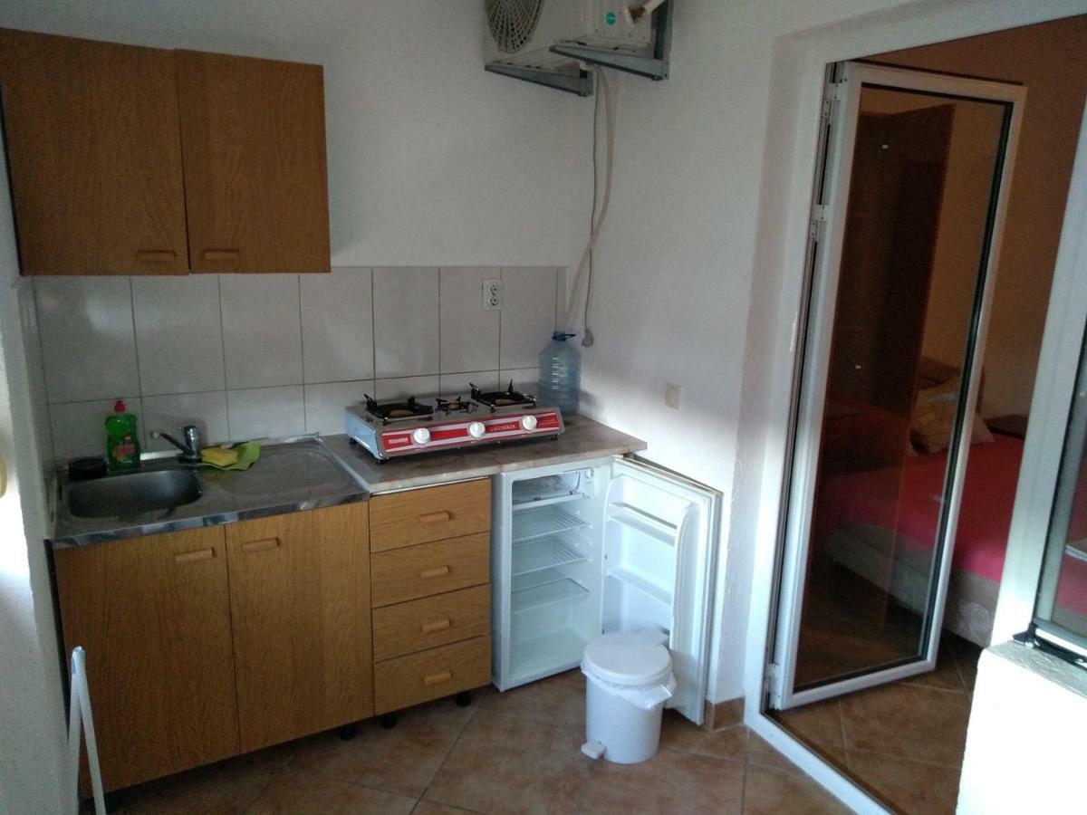 Apartments Music Sutomore Bagian luar foto