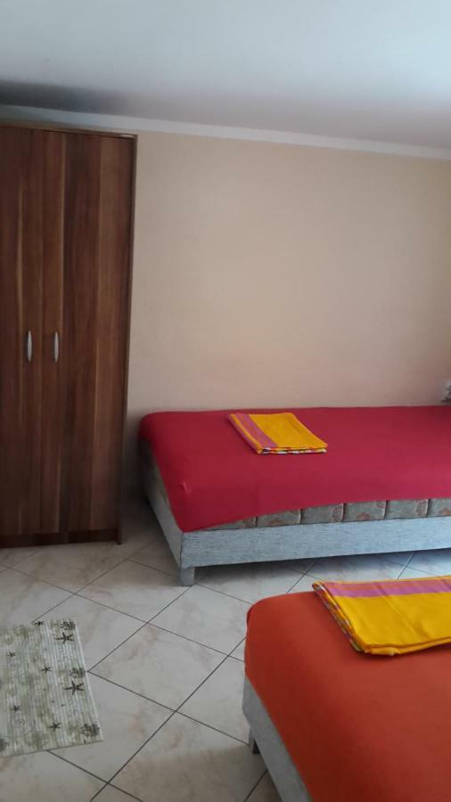 Apartments Music Sutomore Bagian luar foto