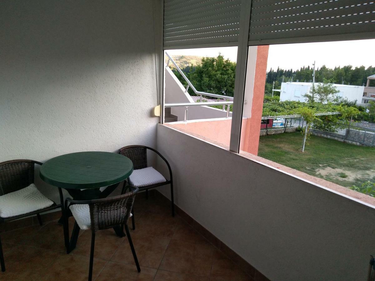 Apartments Music Sutomore Bagian luar foto